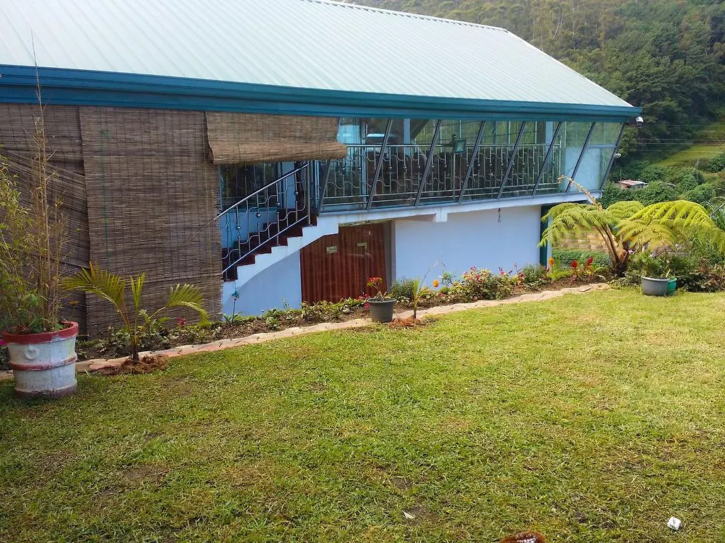 Guest house Yoho Toppass Breeze Hotel Nuwara Eliya
